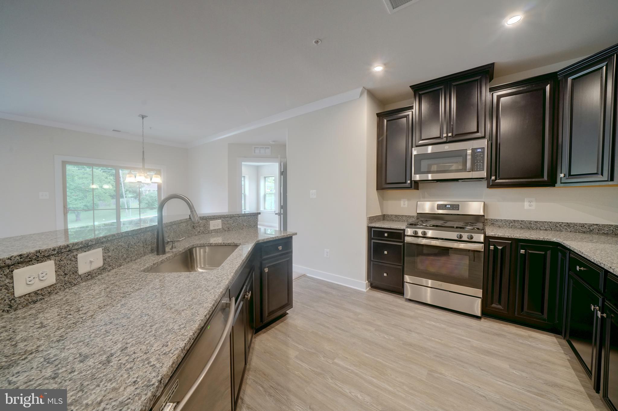 LAKE LINGANORE TOWN CENTER - Residential Lease