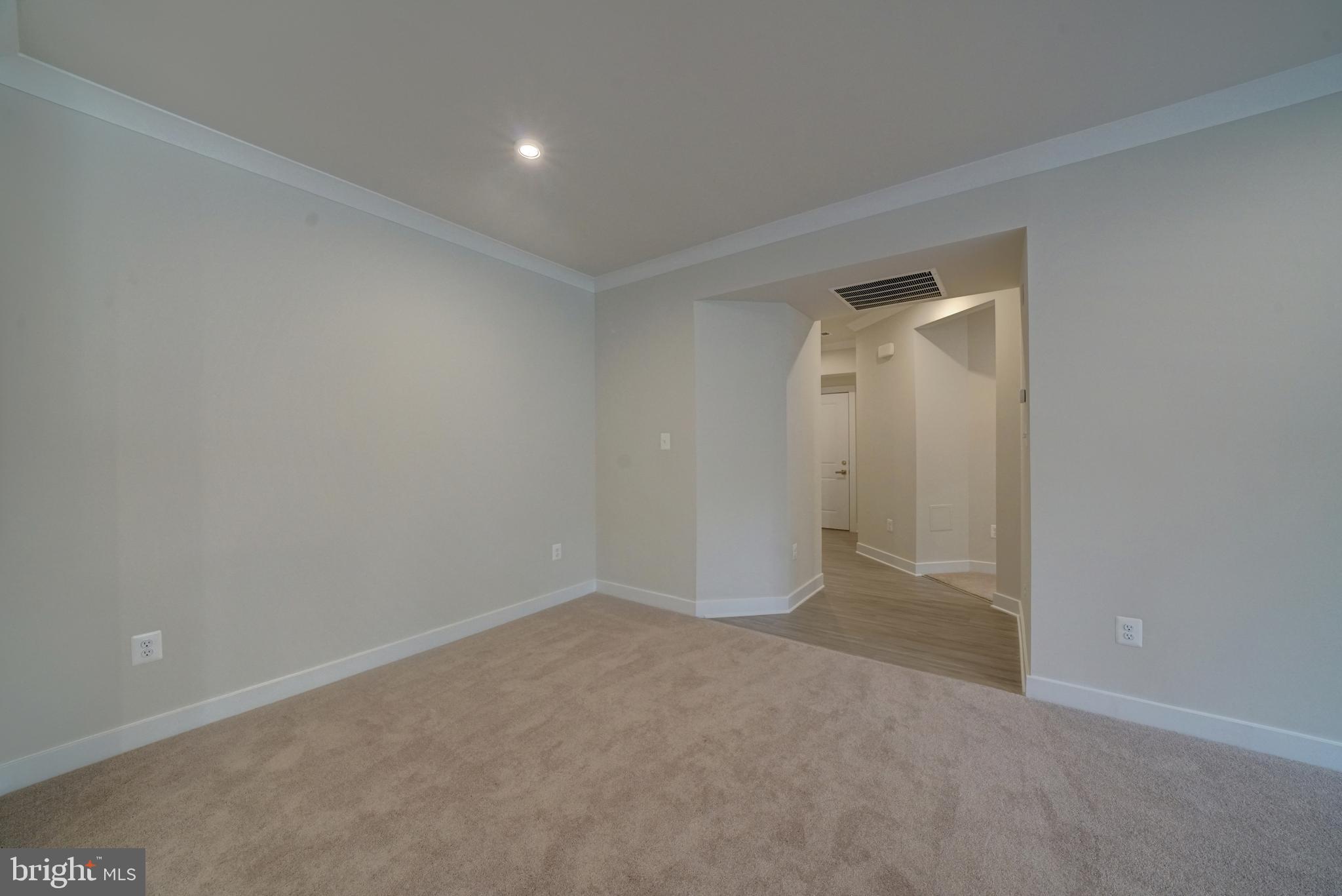 LAKE LINGANORE TOWN CENTER - Residential Lease