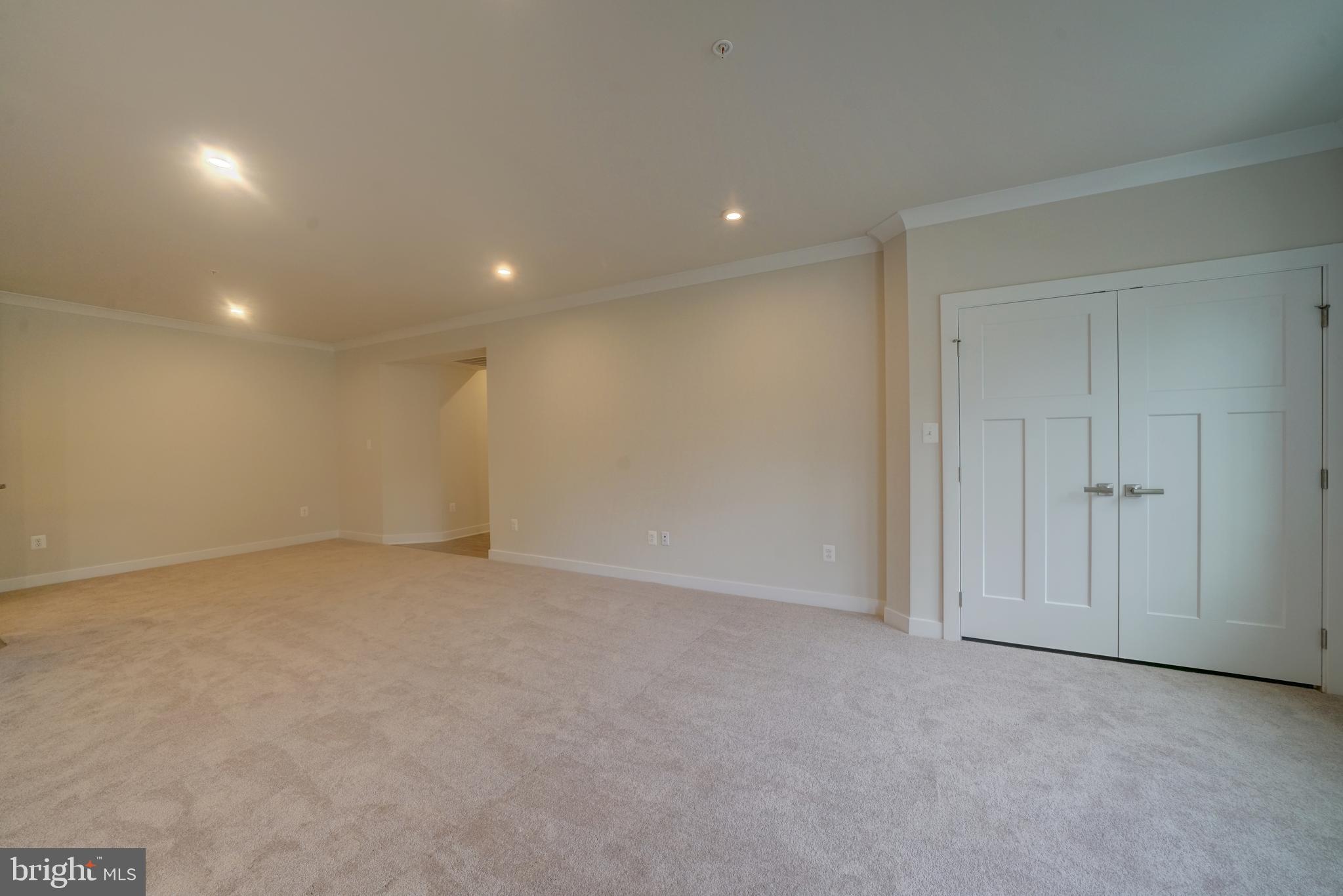 LAKE LINGANORE TOWN CENTER - Residential Lease