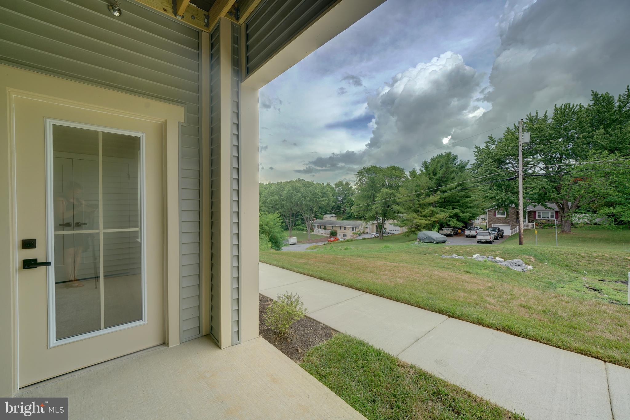 LAKE LINGANORE TOWN CENTER - Residential Lease