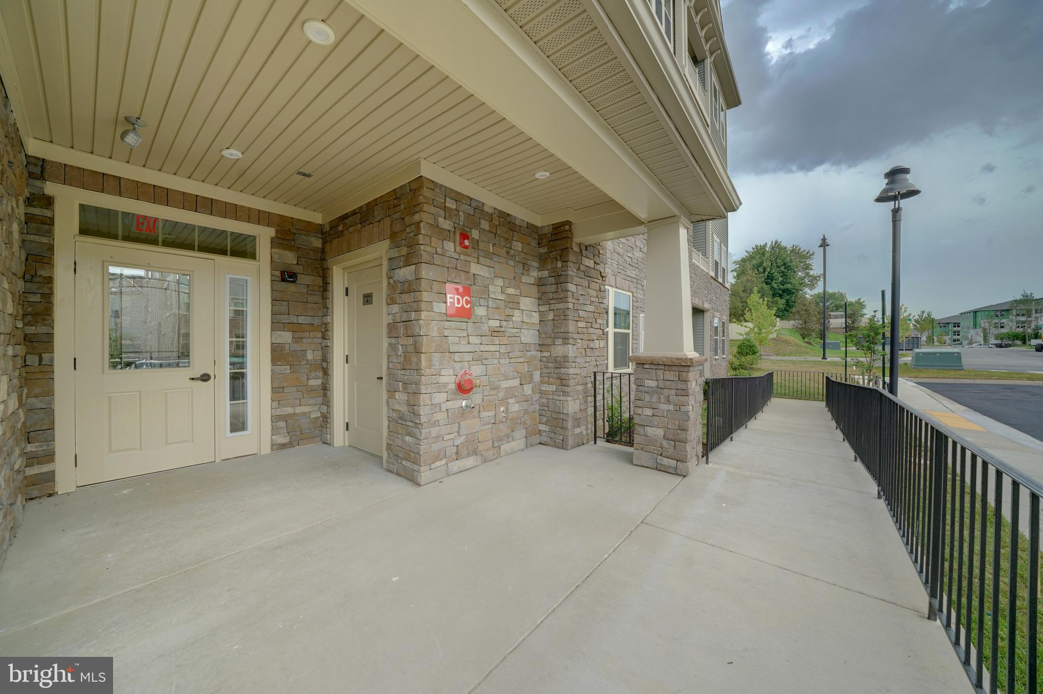 LAKE LINGANORE TOWN CENTER - Residential Lease