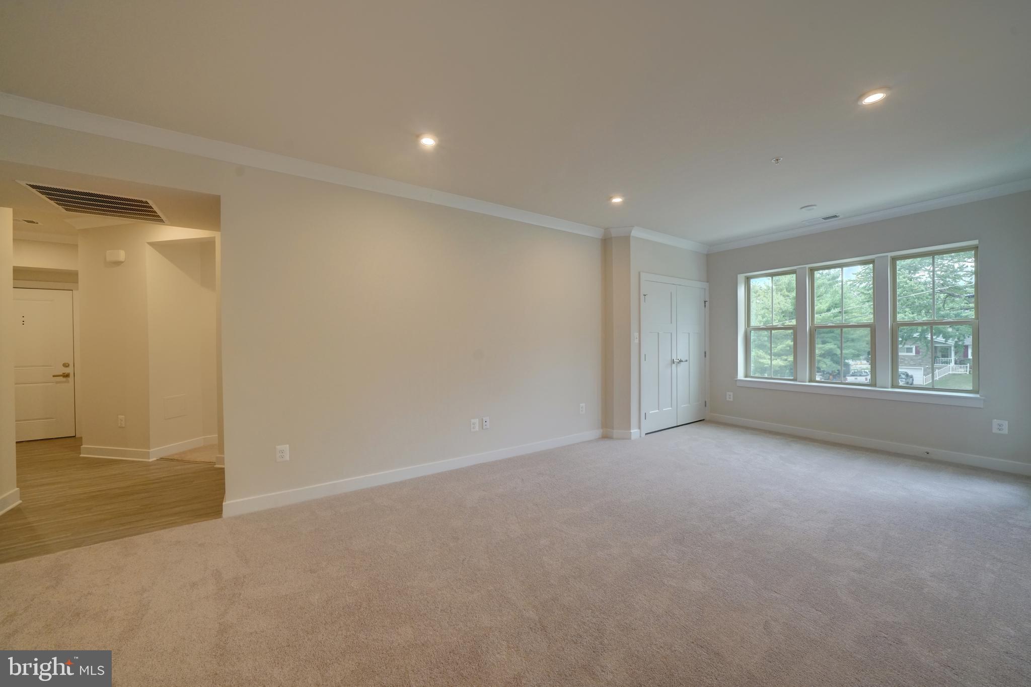 LAKE LINGANORE TOWN CENTER - Residential Lease