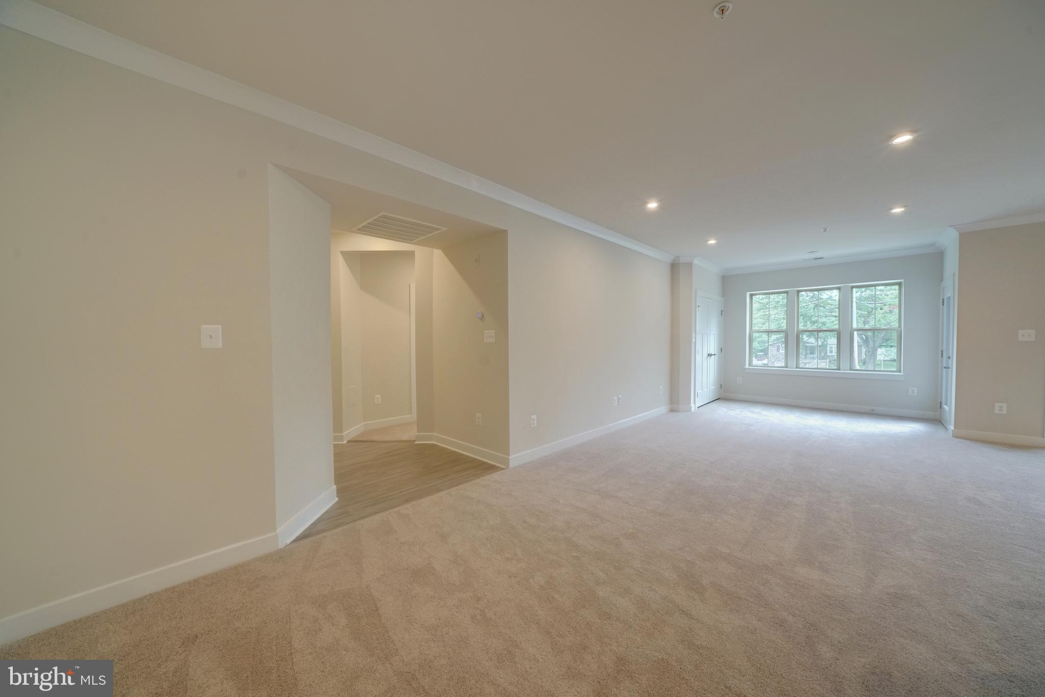 LAKE LINGANORE TOWN CENTER - Residential Lease