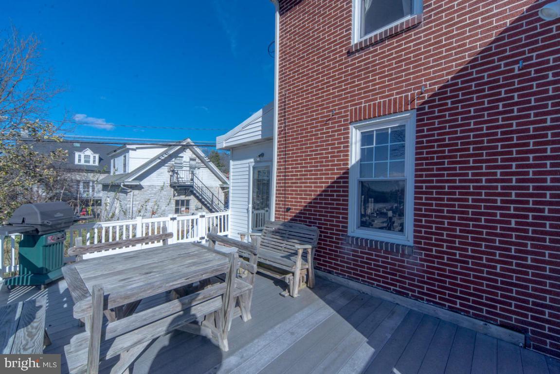 EPHRATA - Residential