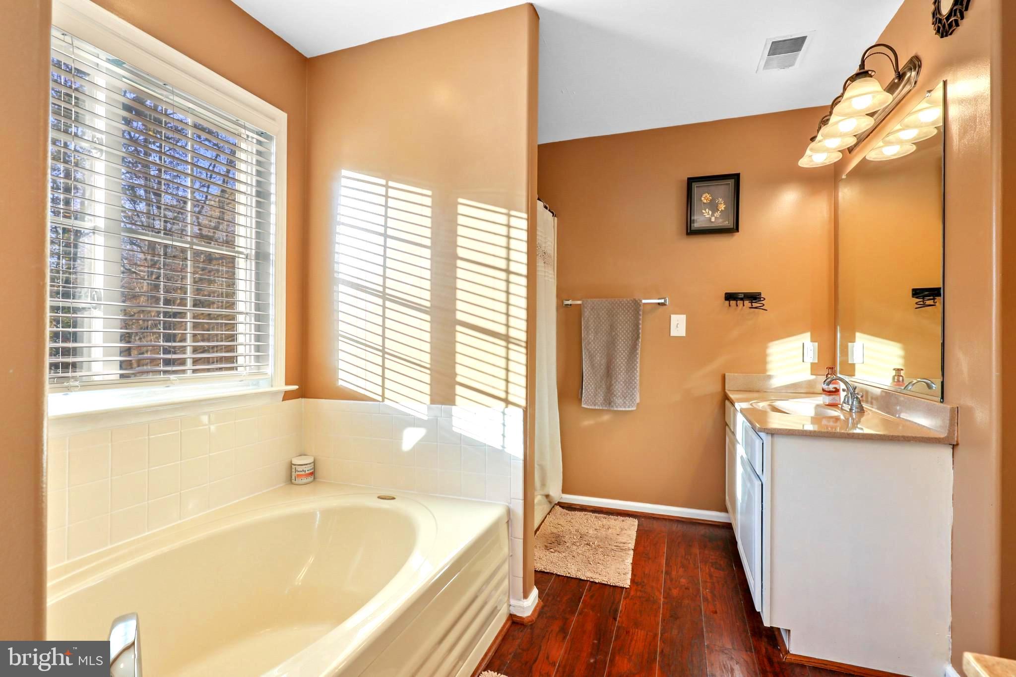 FOX FIELD - Residential