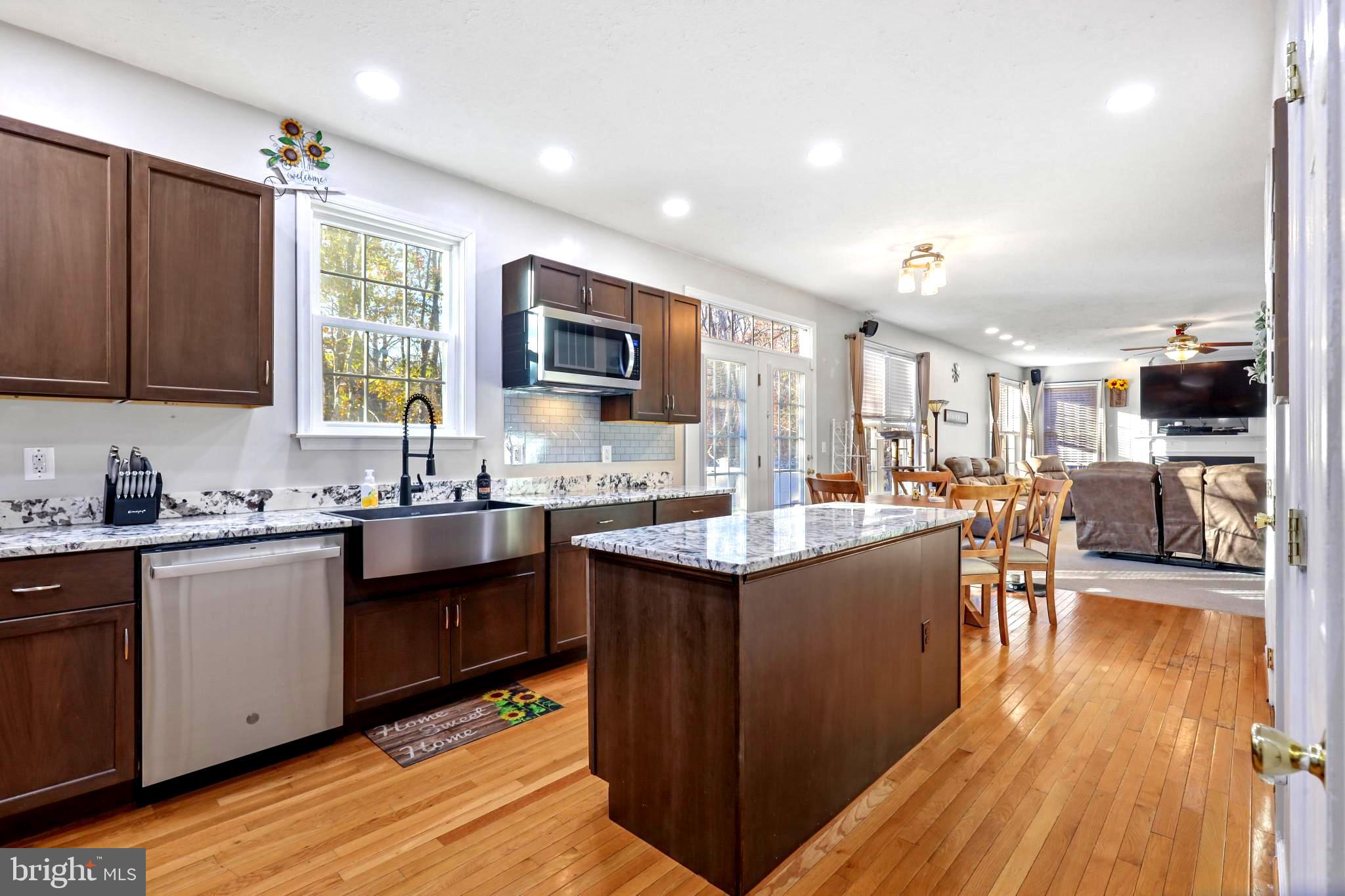 FOX FIELD - Residential