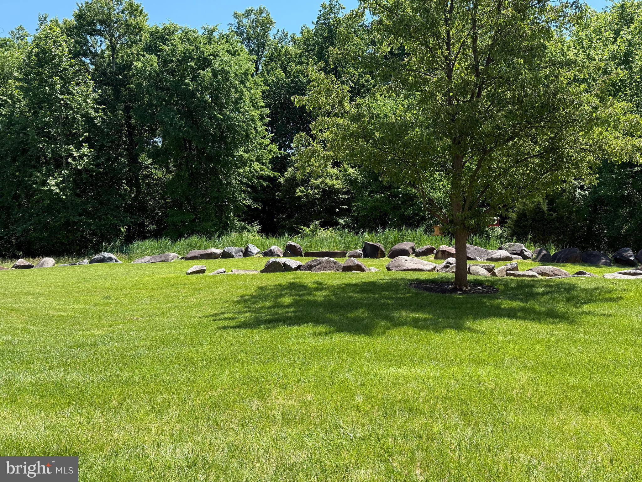 CREEKSIDE VILLAGE - Residential