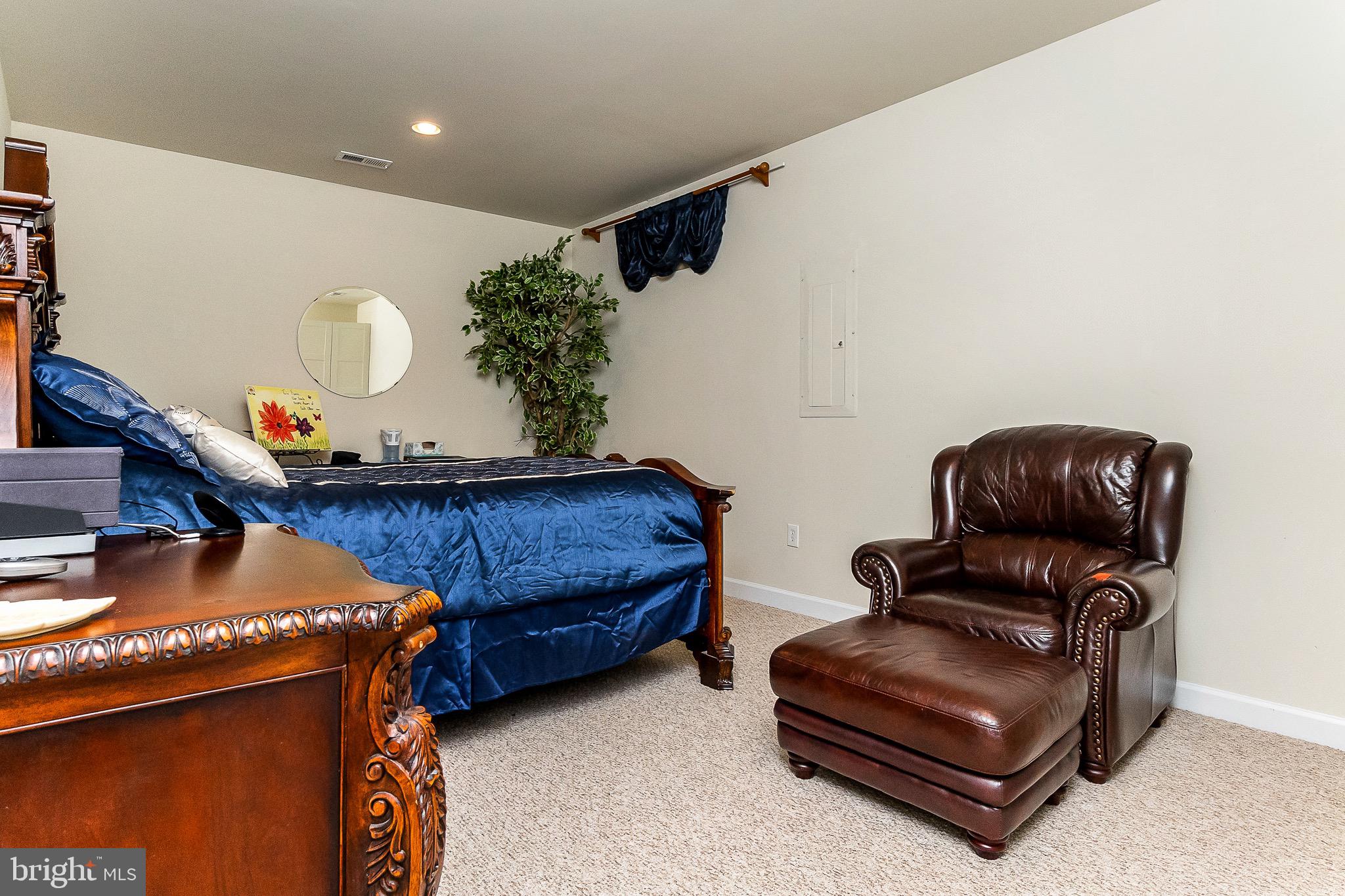 NEW BRISTOW VILLAGE - Residential