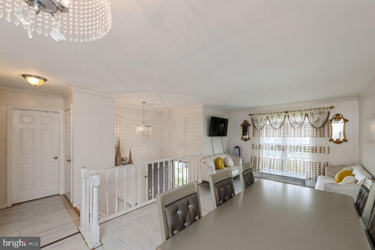 LAKE RIDGE - Residential