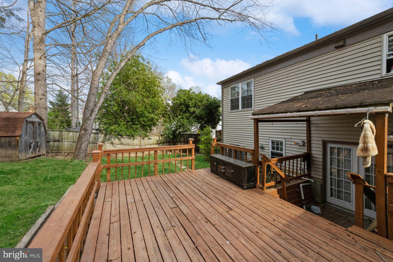 LAKE RIDGE - Residential