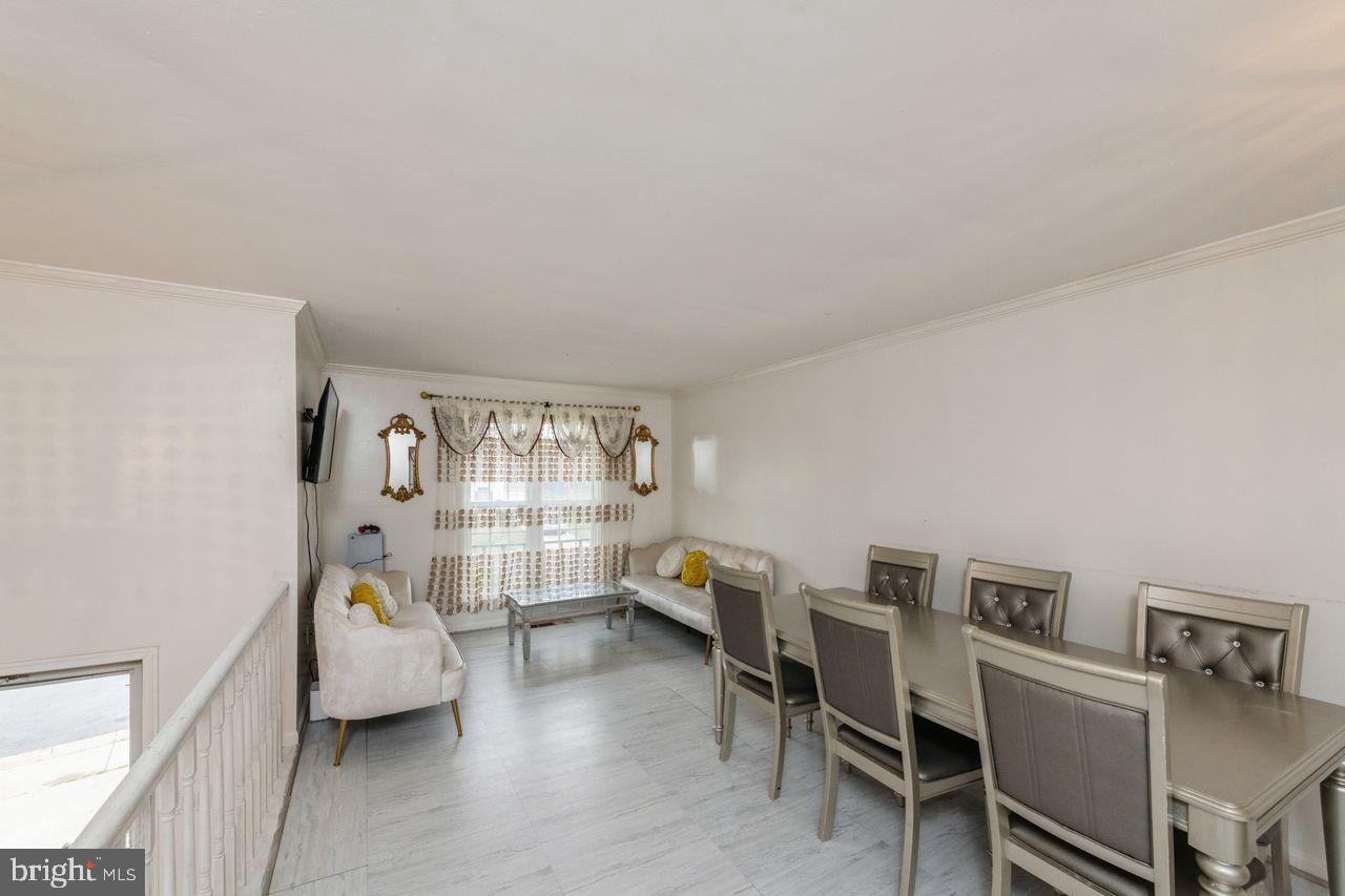 LAKE RIDGE - Residential