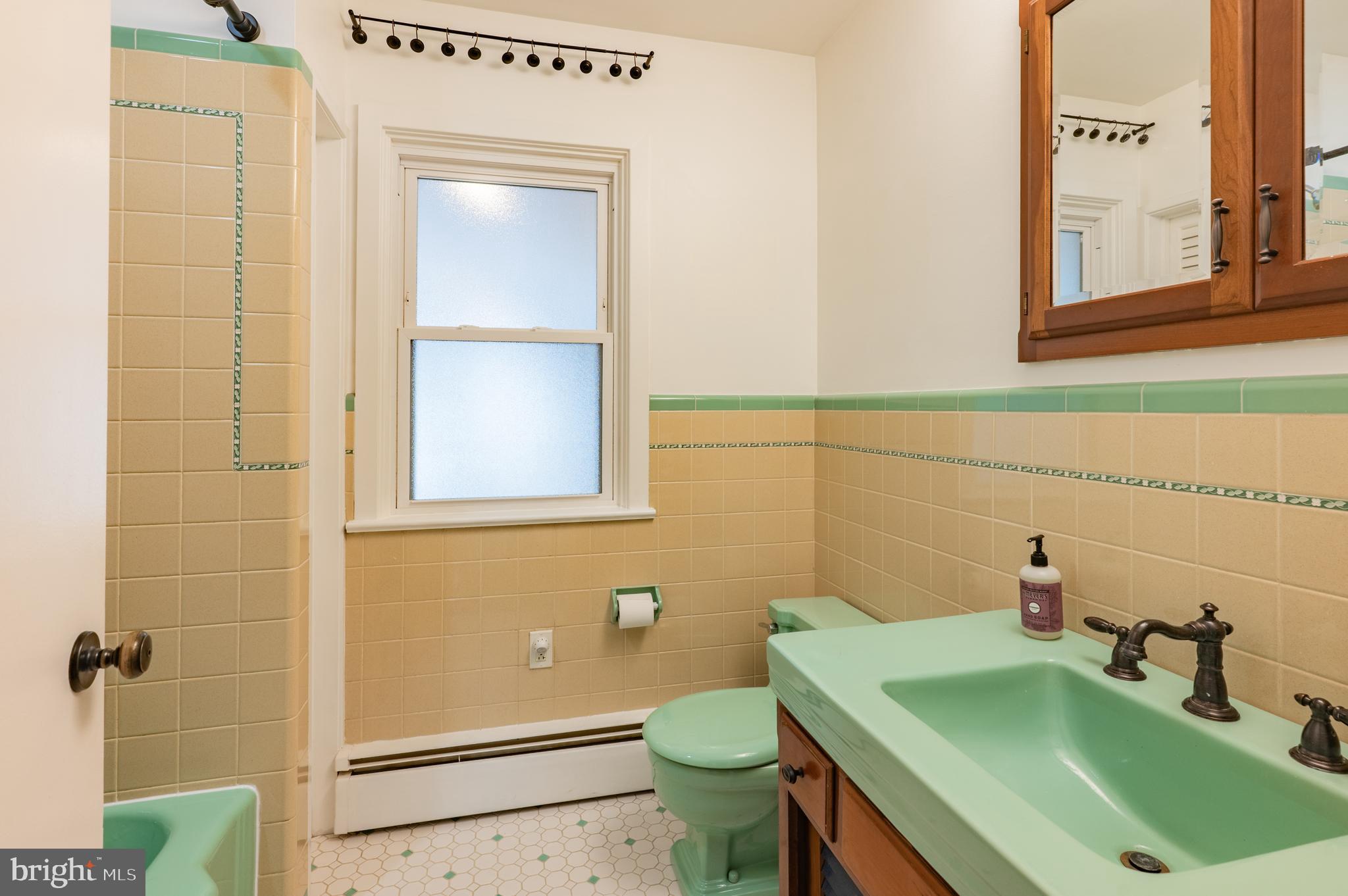 HARLEYSVILLE - Residential