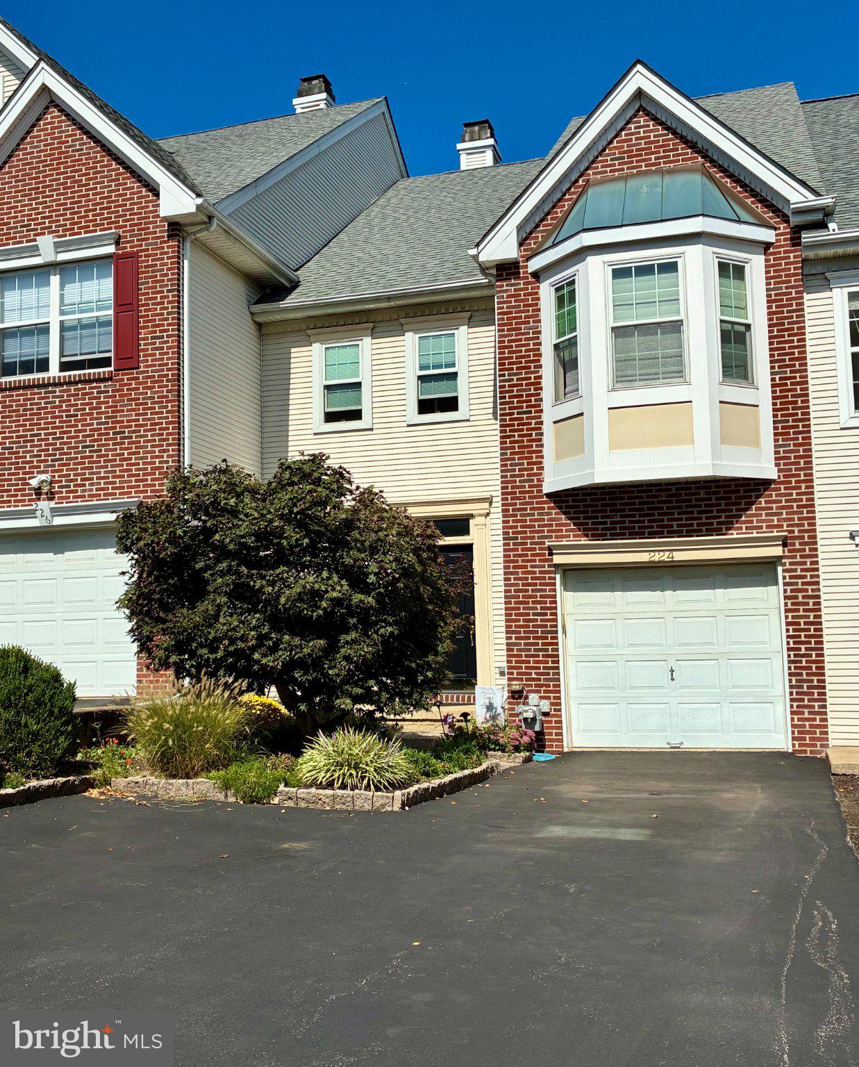 224 LOOKOUT PLACE