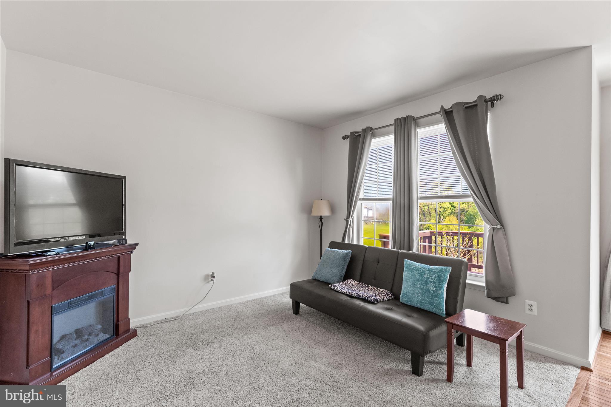 MENLENA VILLAGE - Residential