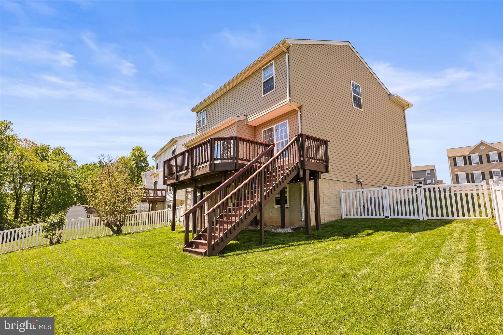 MENLENA VILLAGE - Residential