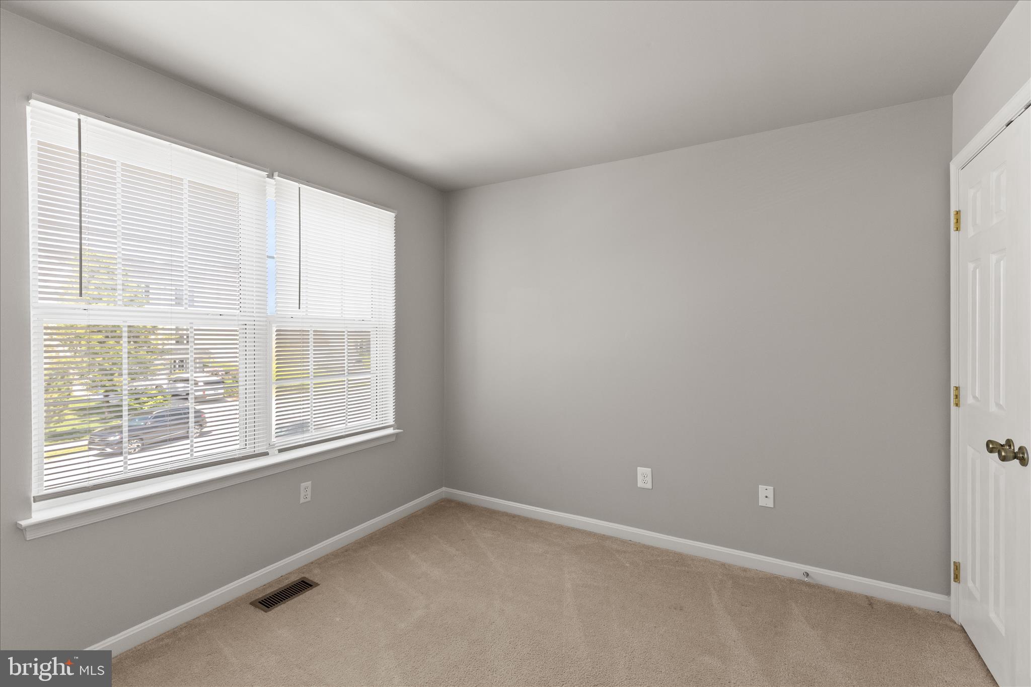 MENLENA VILLAGE - Residential