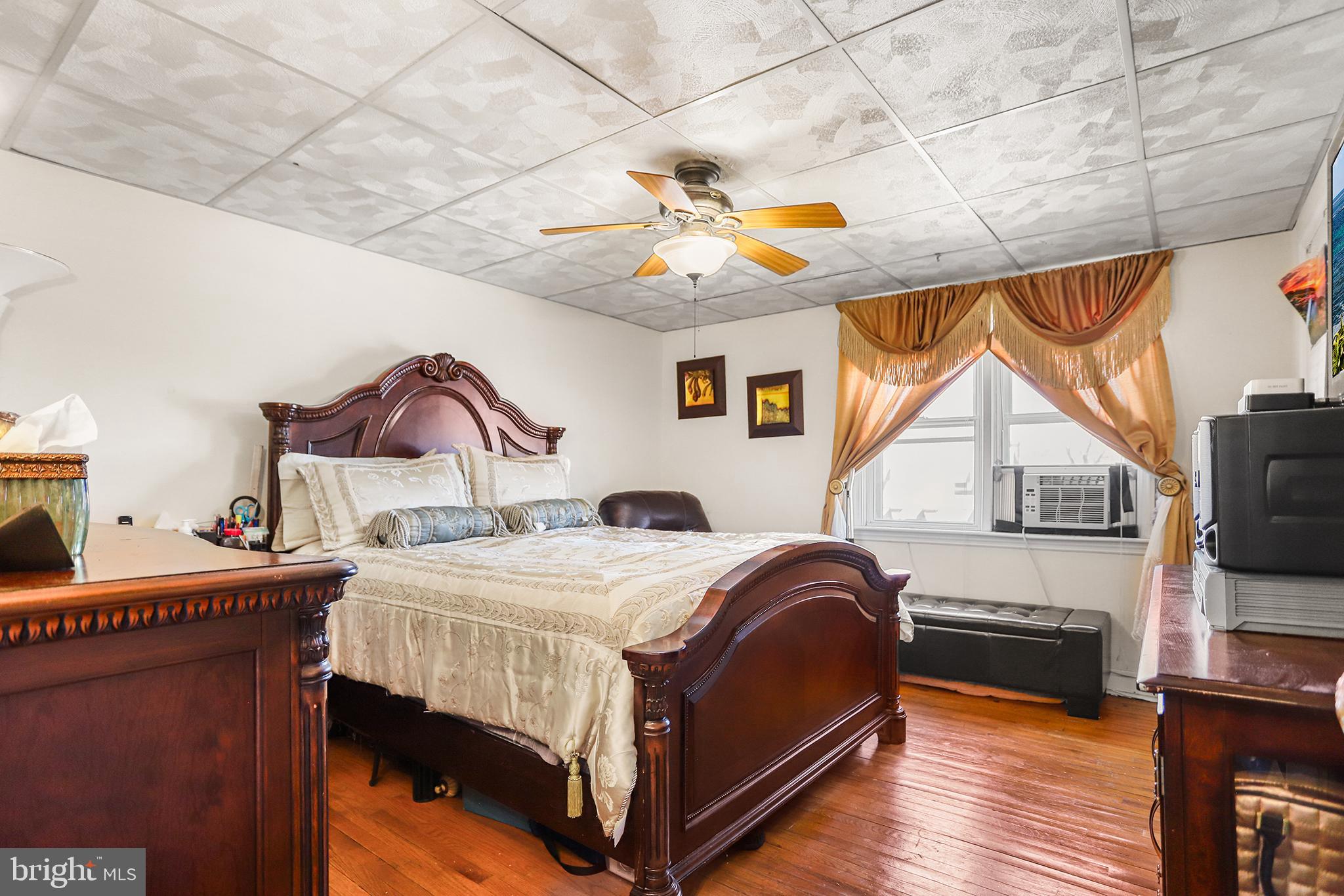 COLLINGDALE - Residential