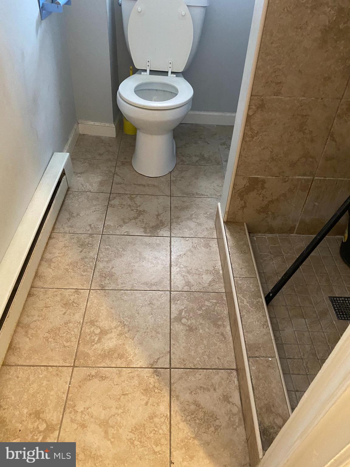 TEMPLE UNIVERSITY - Residential Lease