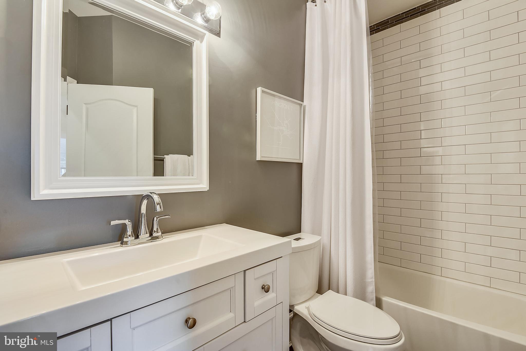 RIVER CREEK - Residential