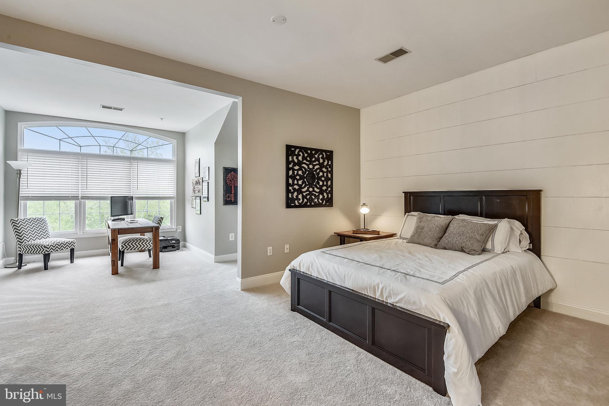 RIVER CREEK - Residential