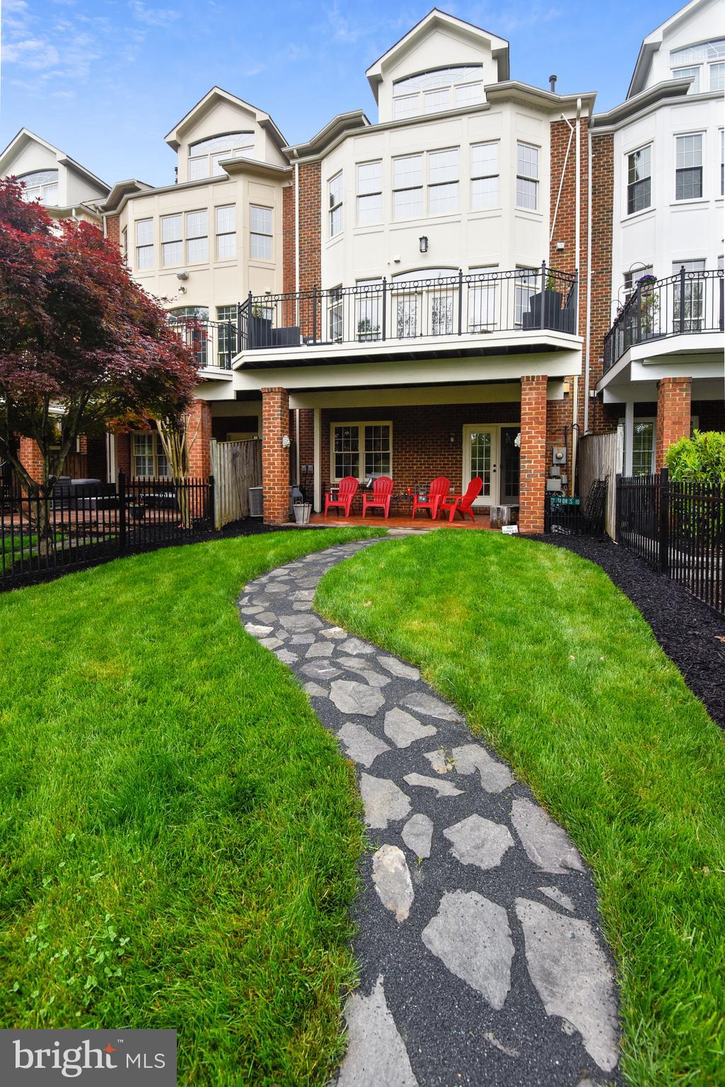 RIVER CREEK - Residential