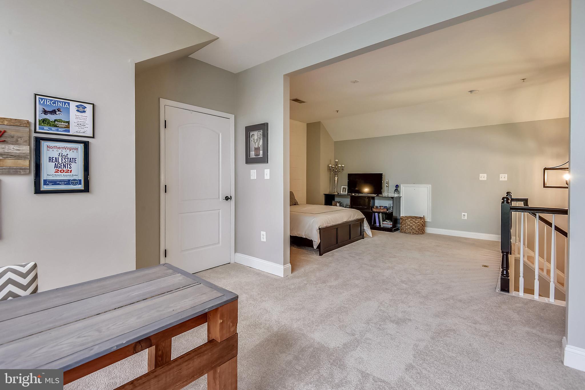 RIVER CREEK - Residential