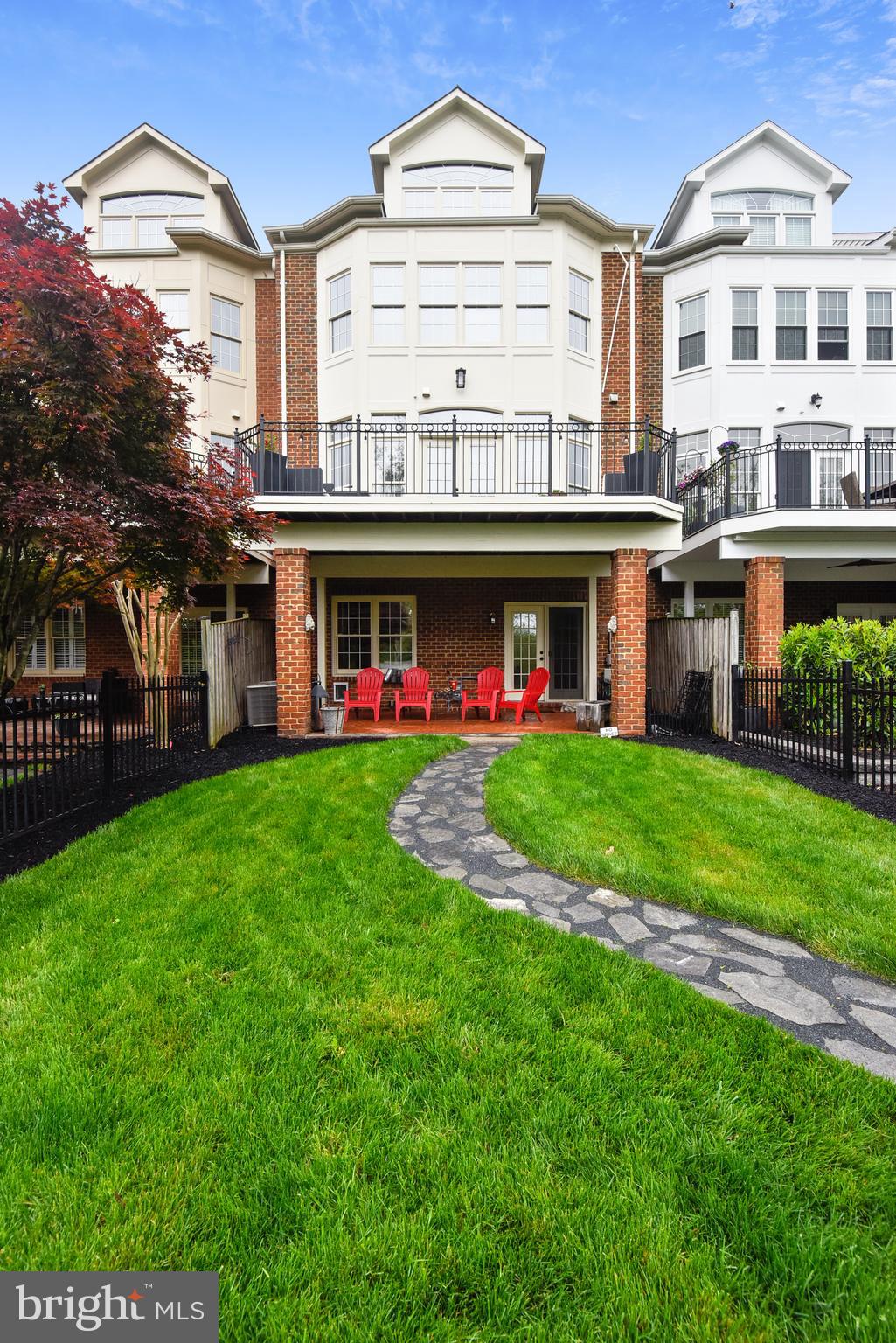 RIVER CREEK - Residential