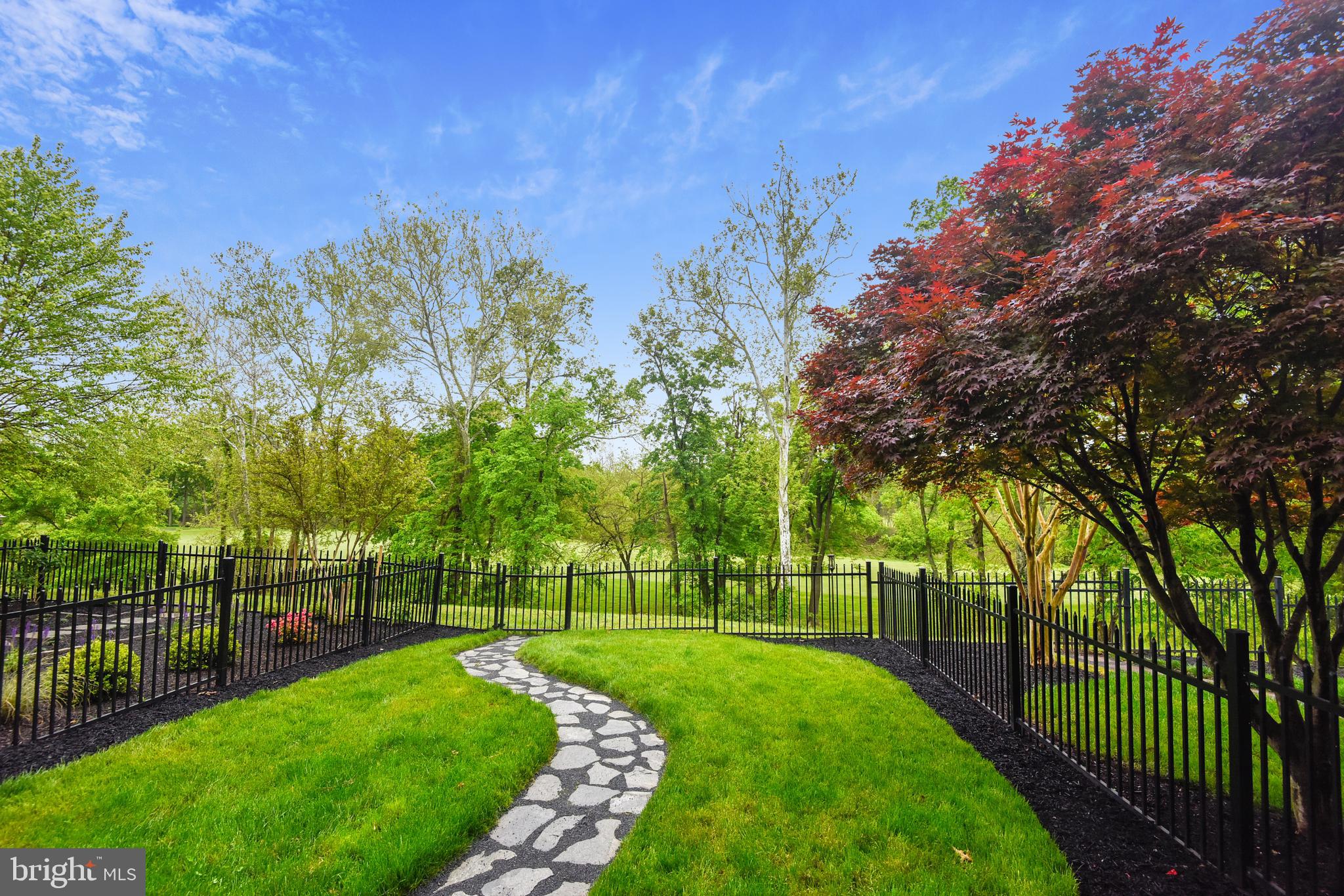 RIVER CREEK - Residential