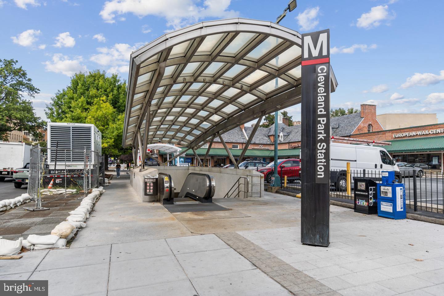3446 CONNECTICUT AVENUE NW 203