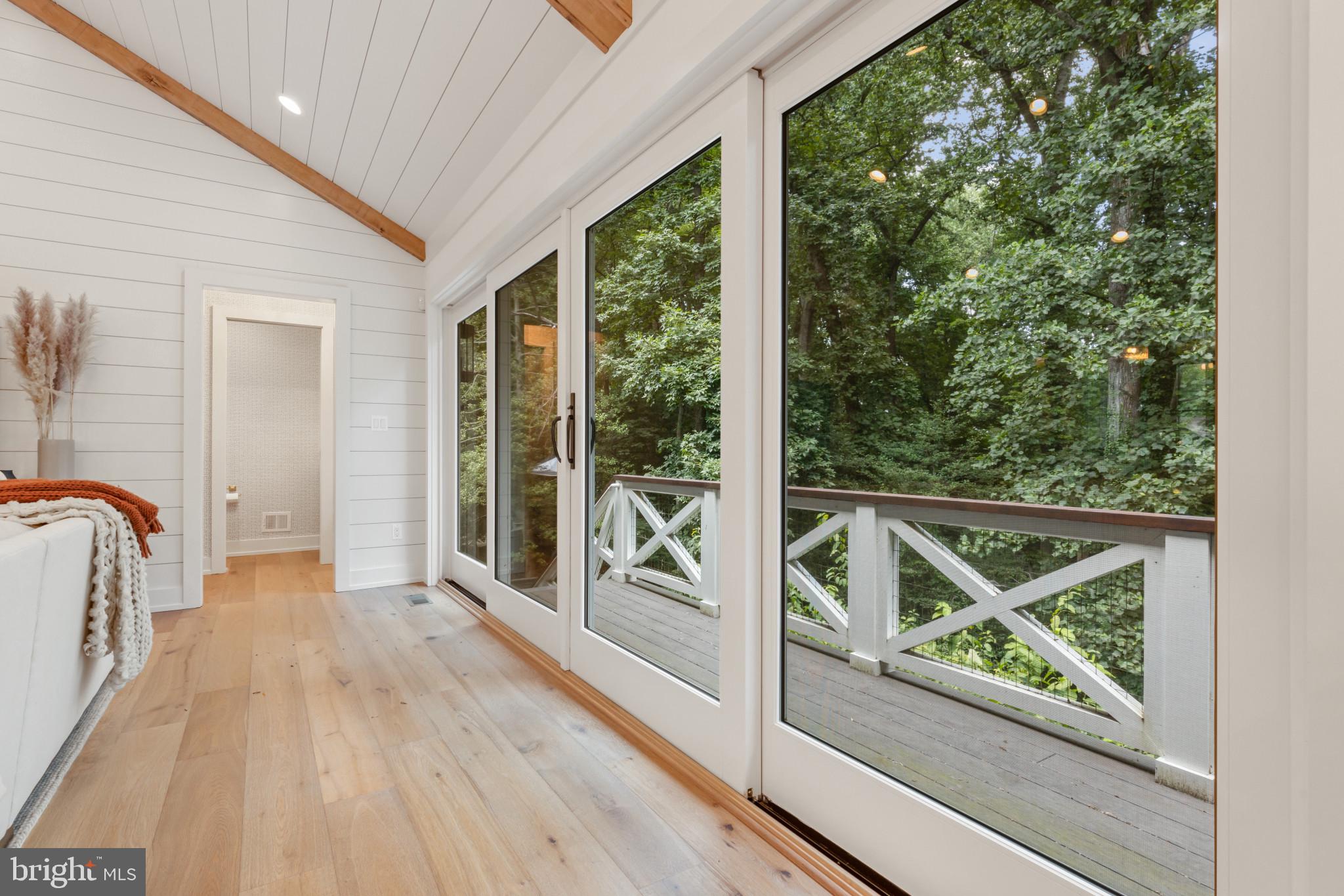 SHERWOOD FOREST - Residential