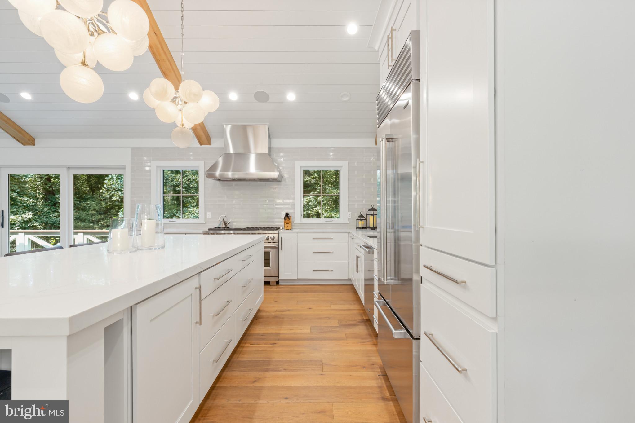 SHERWOOD FOREST - Residential