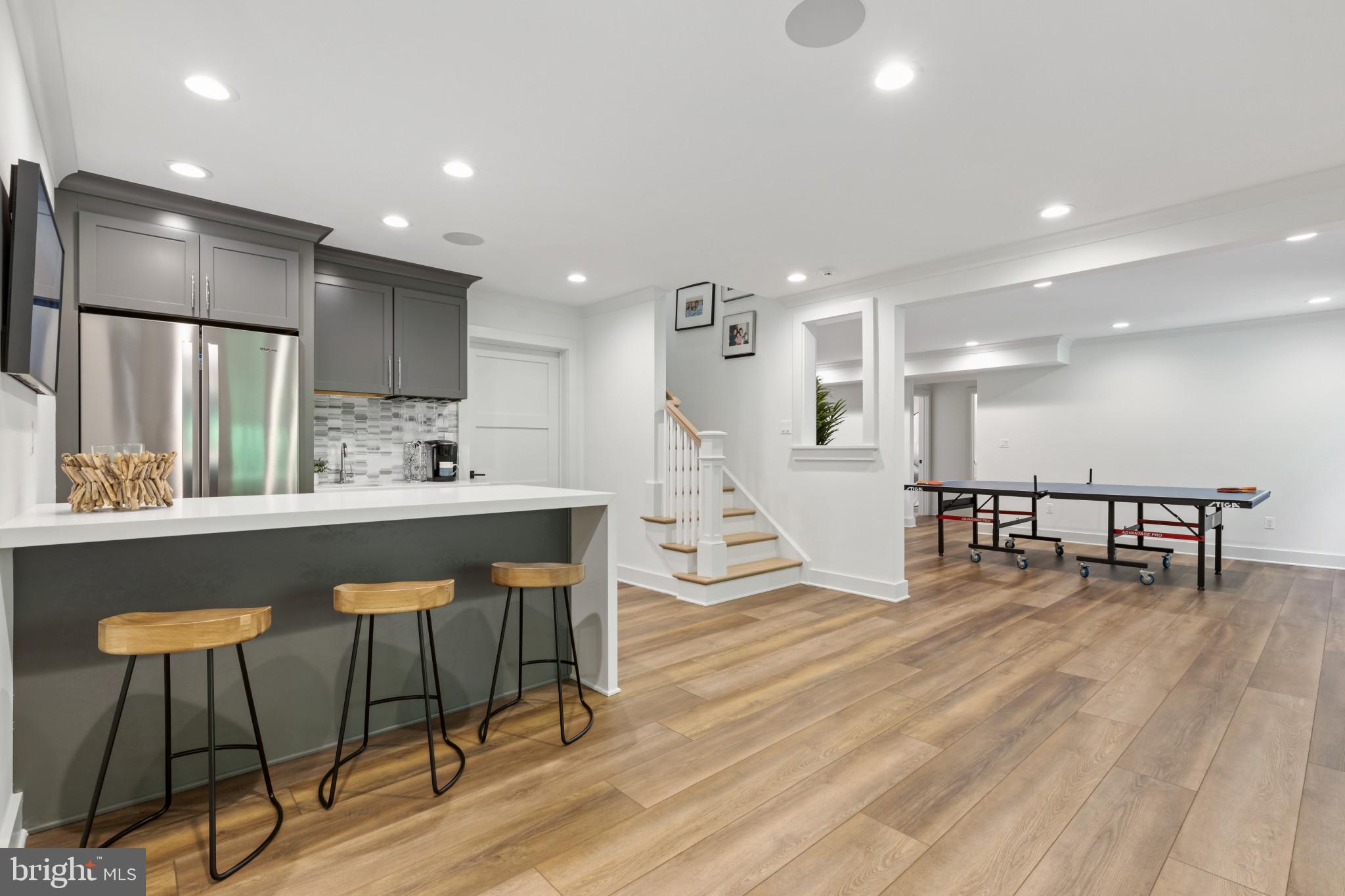 SHERWOOD FOREST - Residential