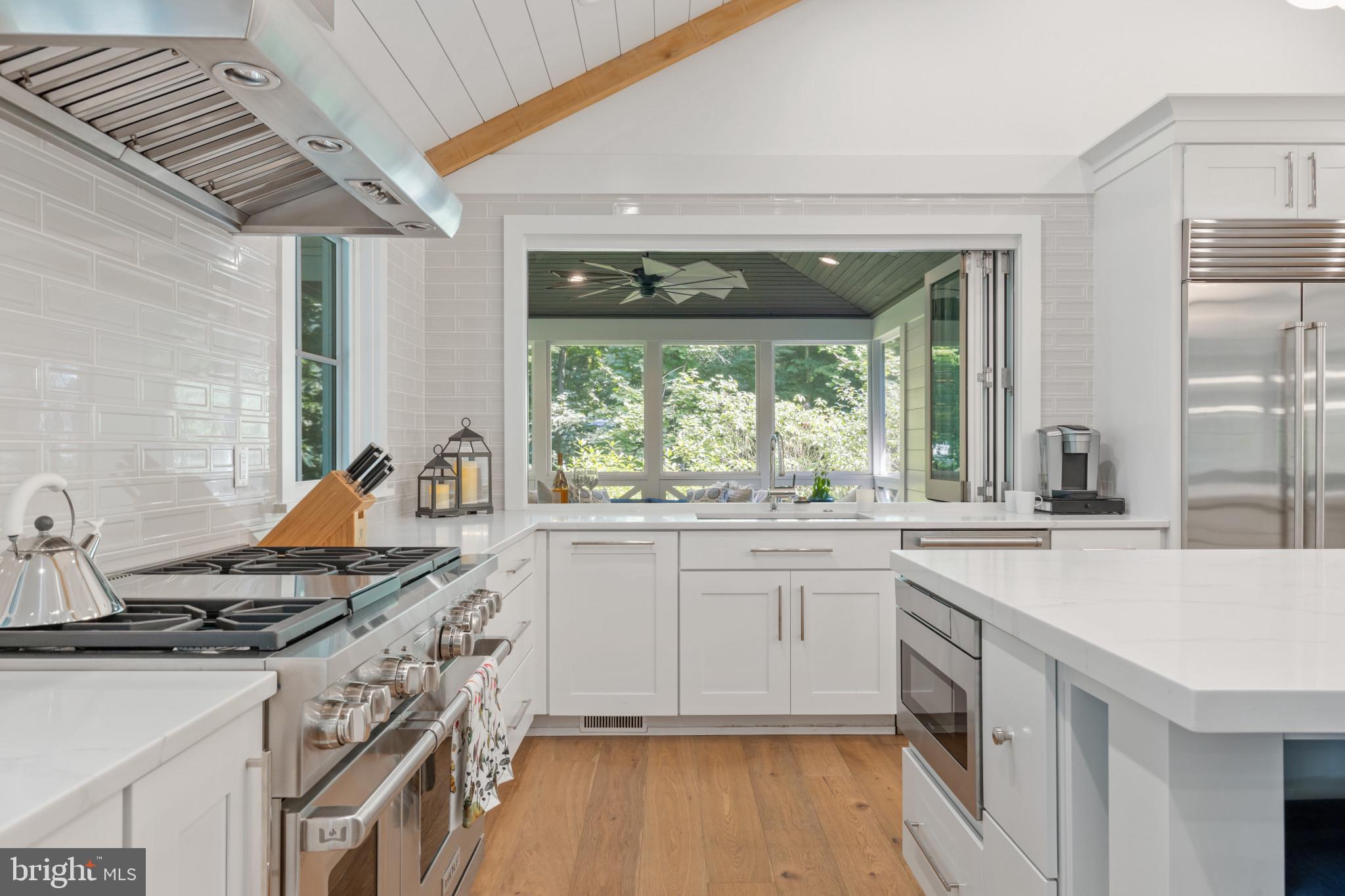 SHERWOOD FOREST - Residential