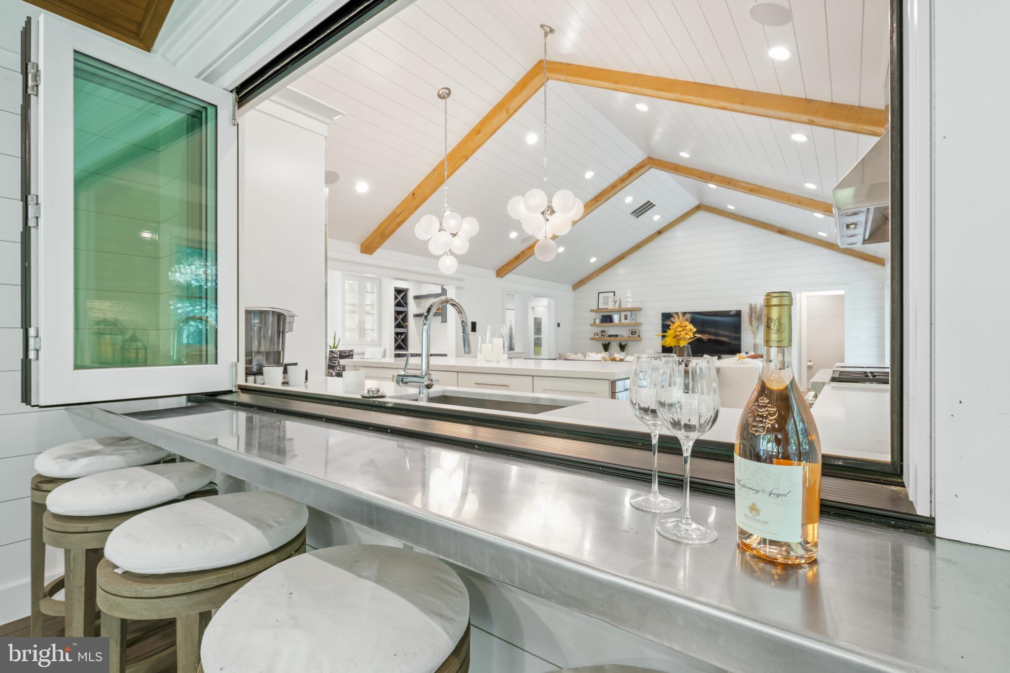 SHERWOOD FOREST - Residential