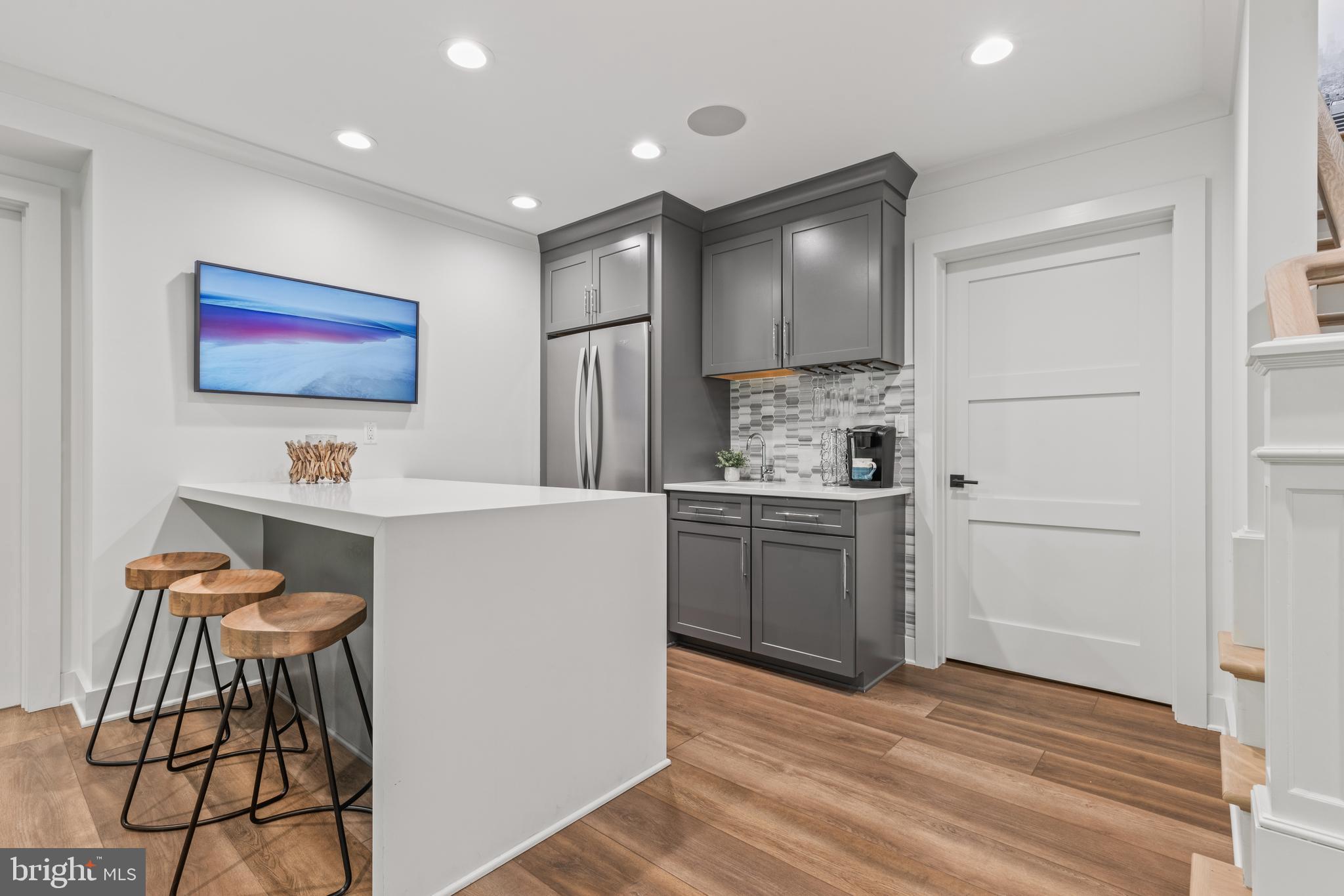 SHERWOOD FOREST - Residential