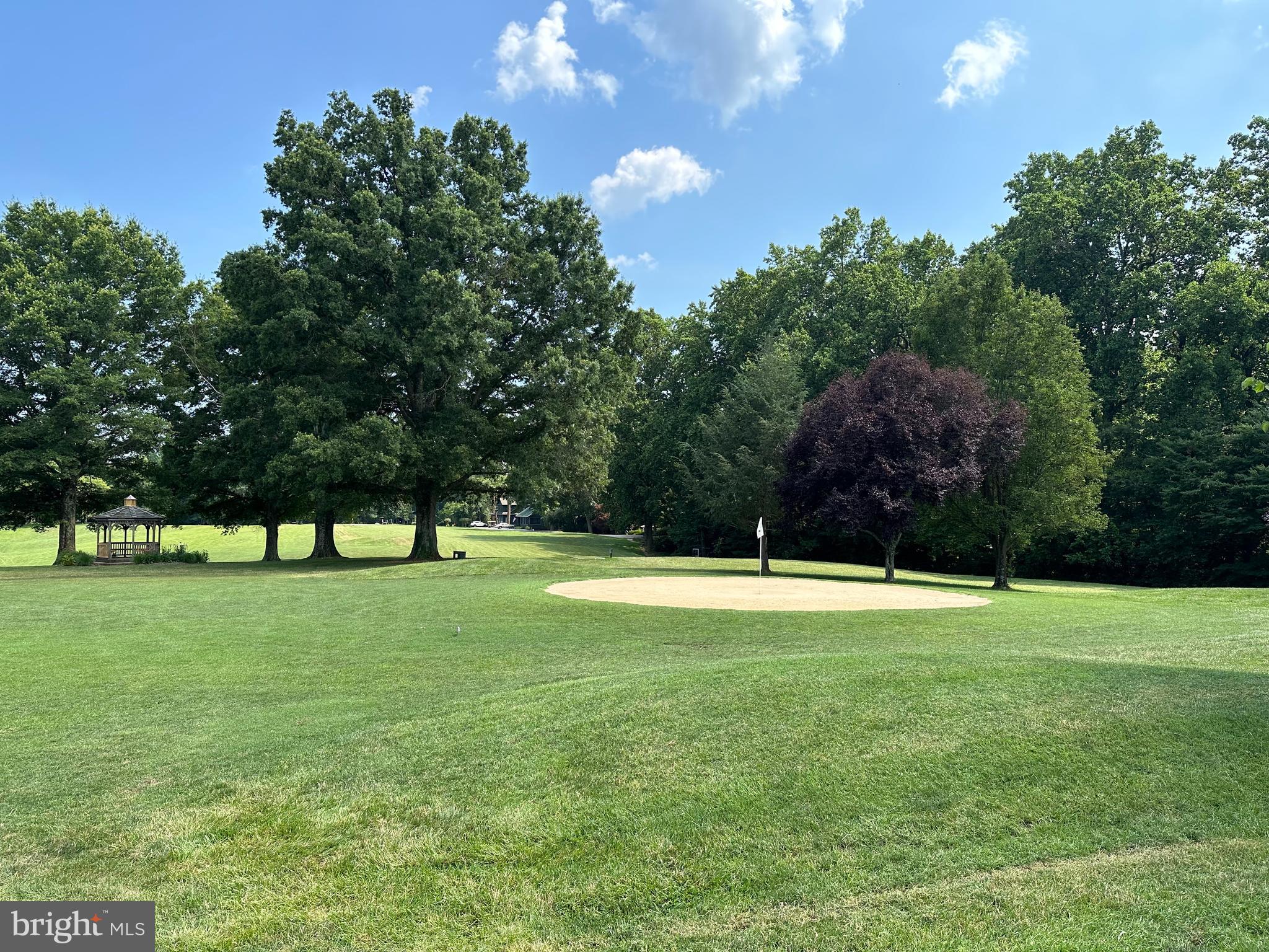 SHERWOOD FOREST - Residential