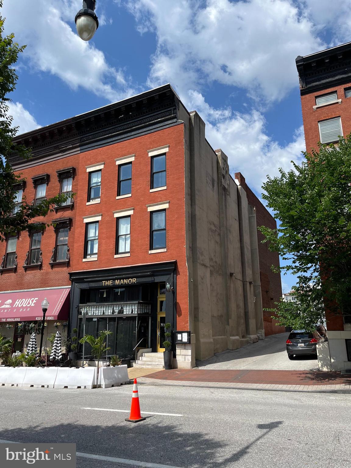 MOUNT VERNON PLACE HISTORIC DISTRICT - Commercial Sale