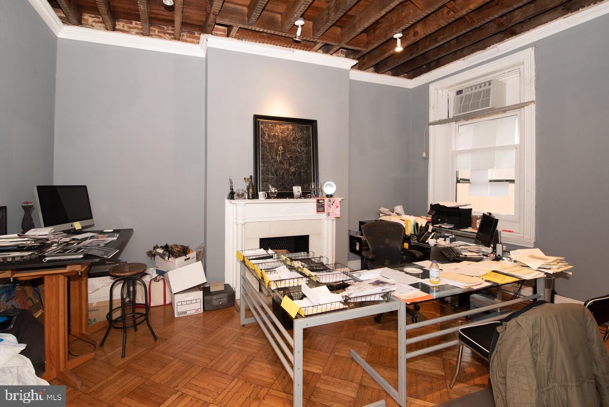 MOUNT VERNON PLACE HISTORIC DISTRICT - Commercial Sale