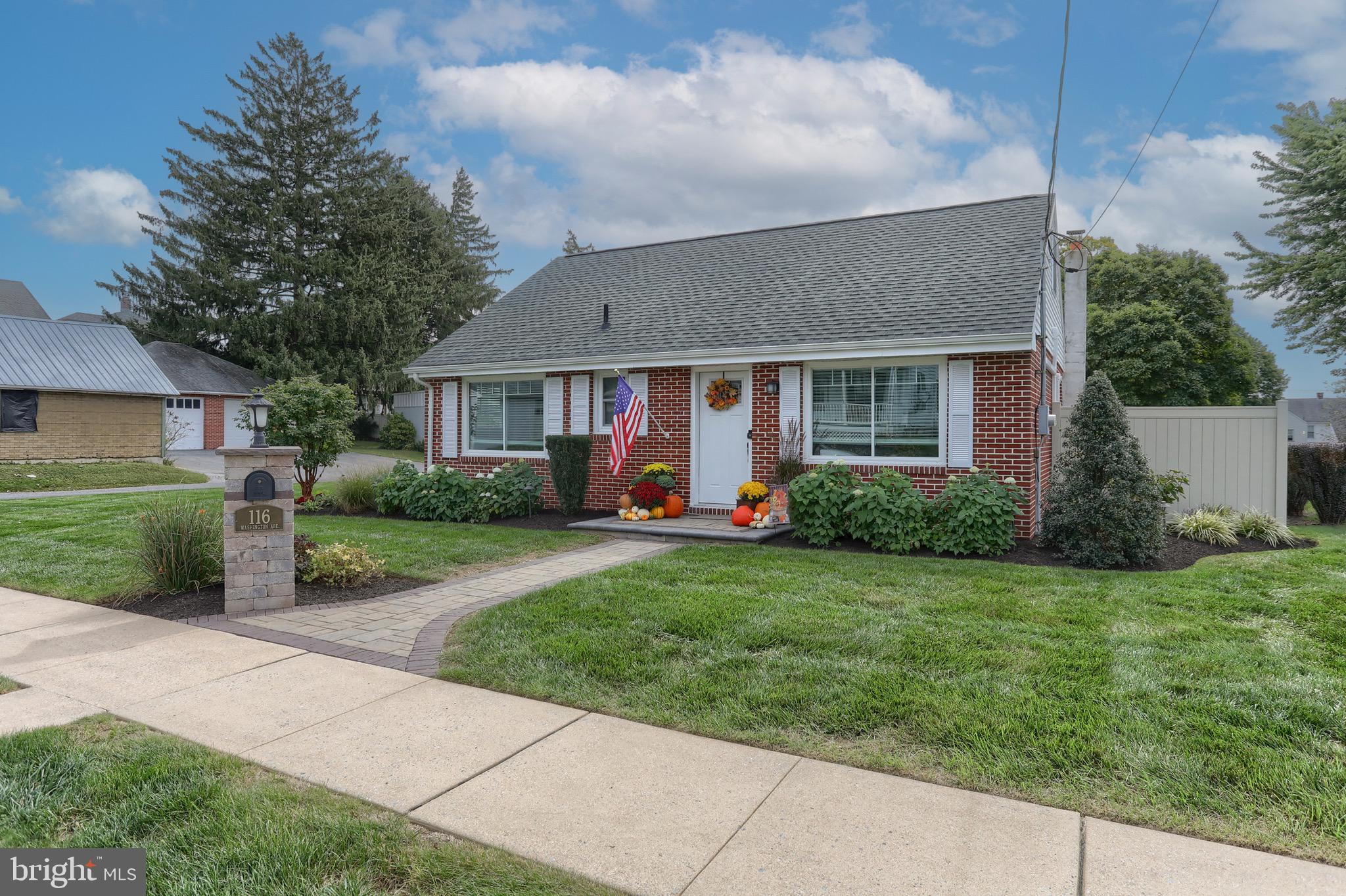 116 W WASHINGTON AVENUE