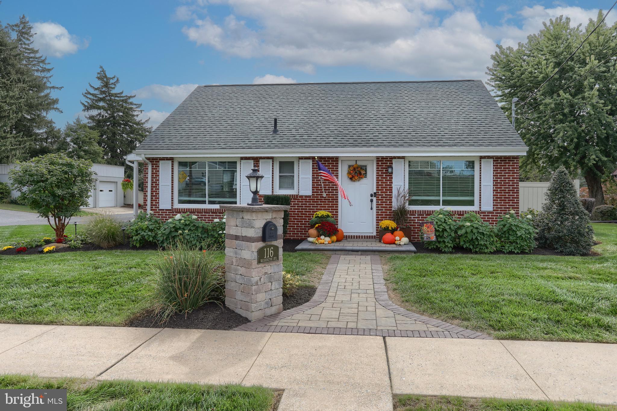 116 W WASHINGTON AVENUE
