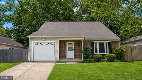 MLS: MDHR2059658