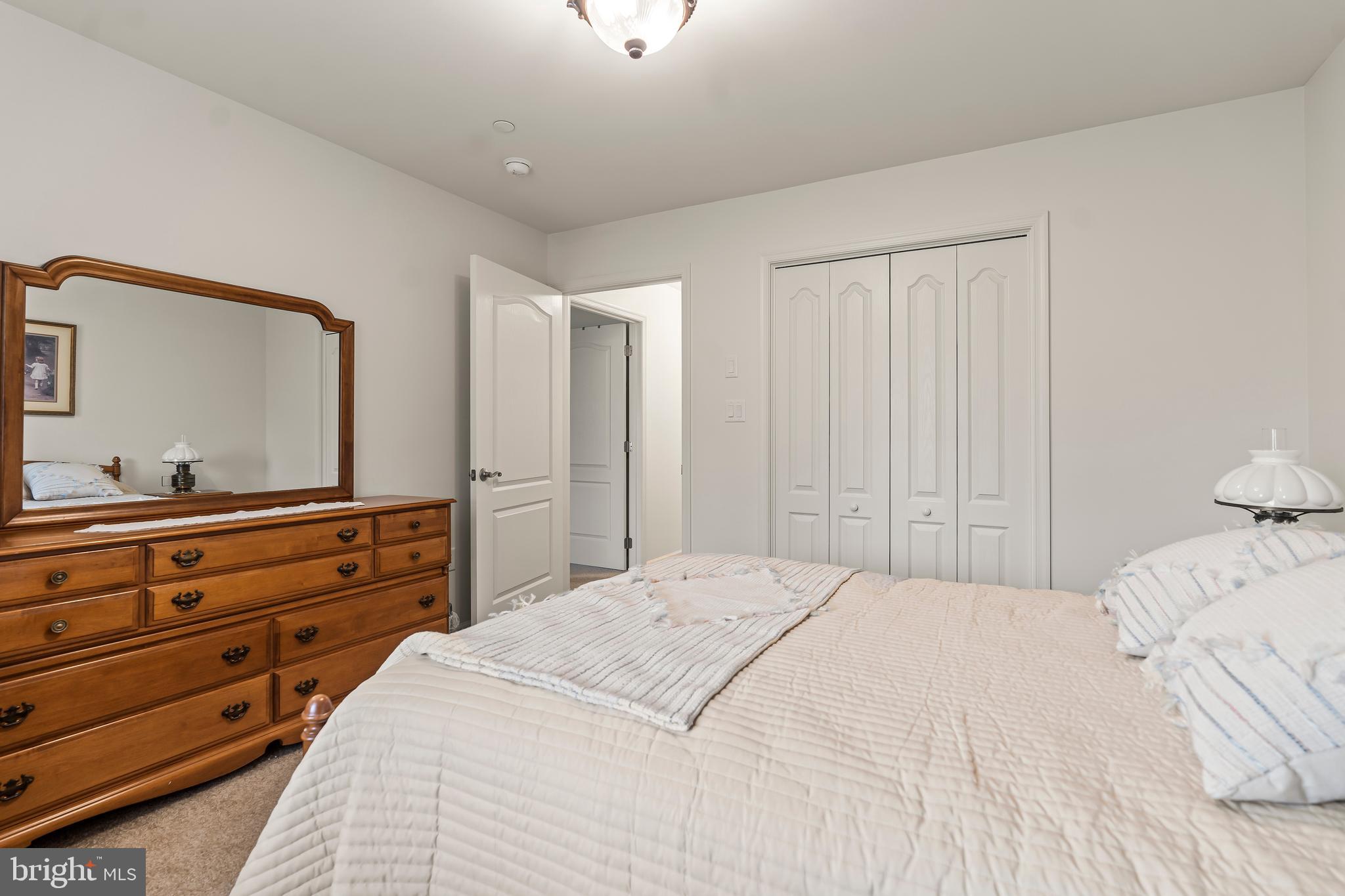 EMERALD POINTE - Residential