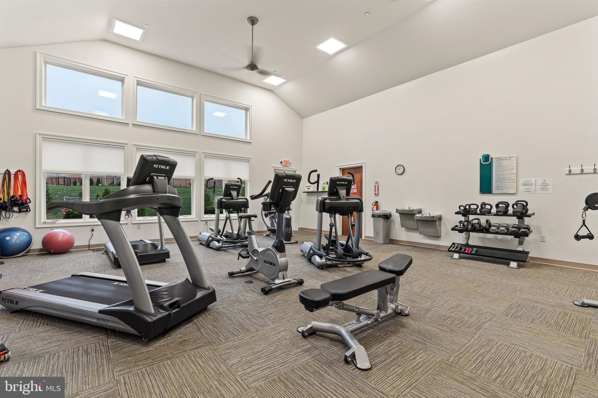 EMERALD POINTE - Residential