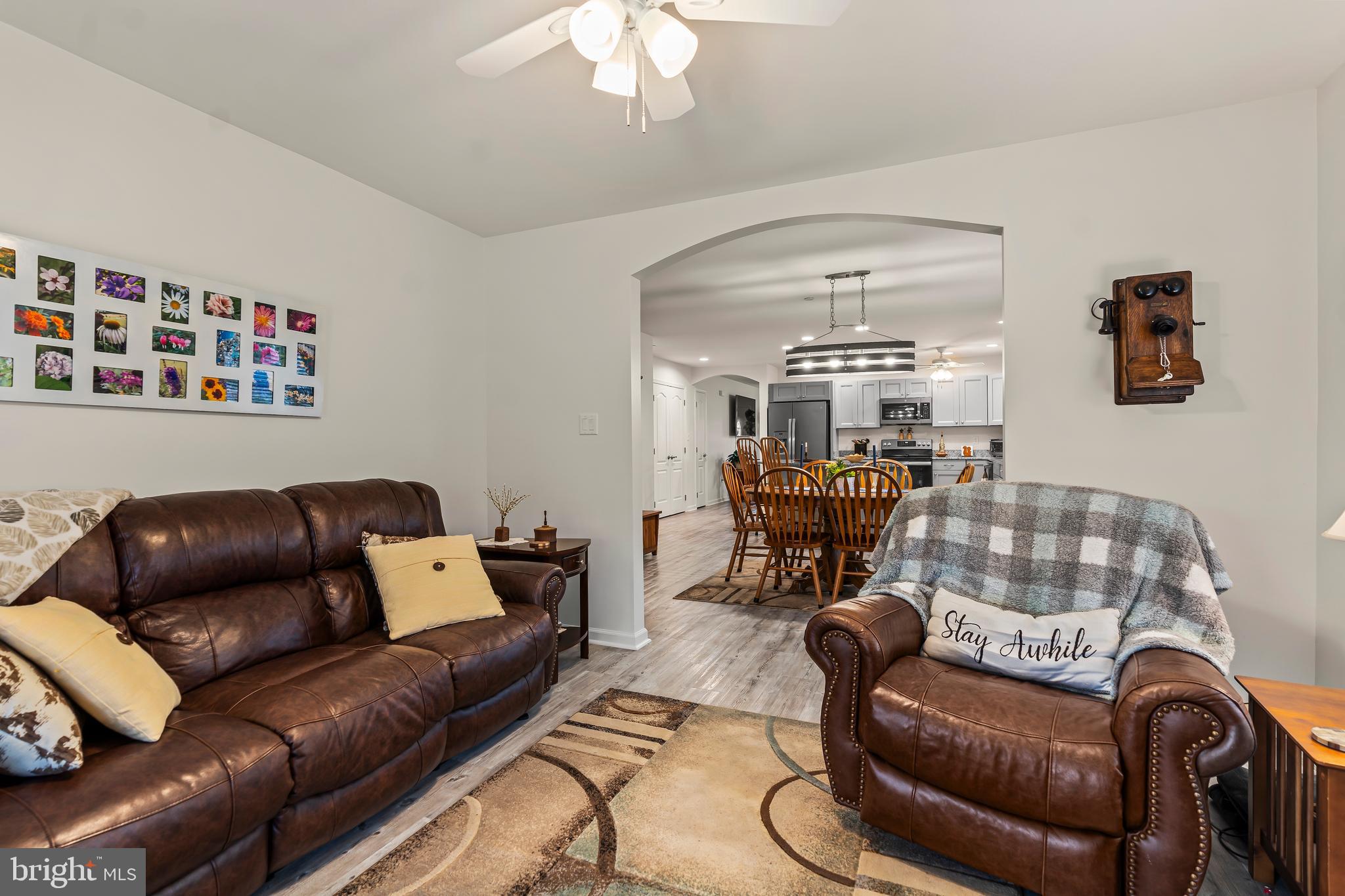 EMERALD POINTE - Residential