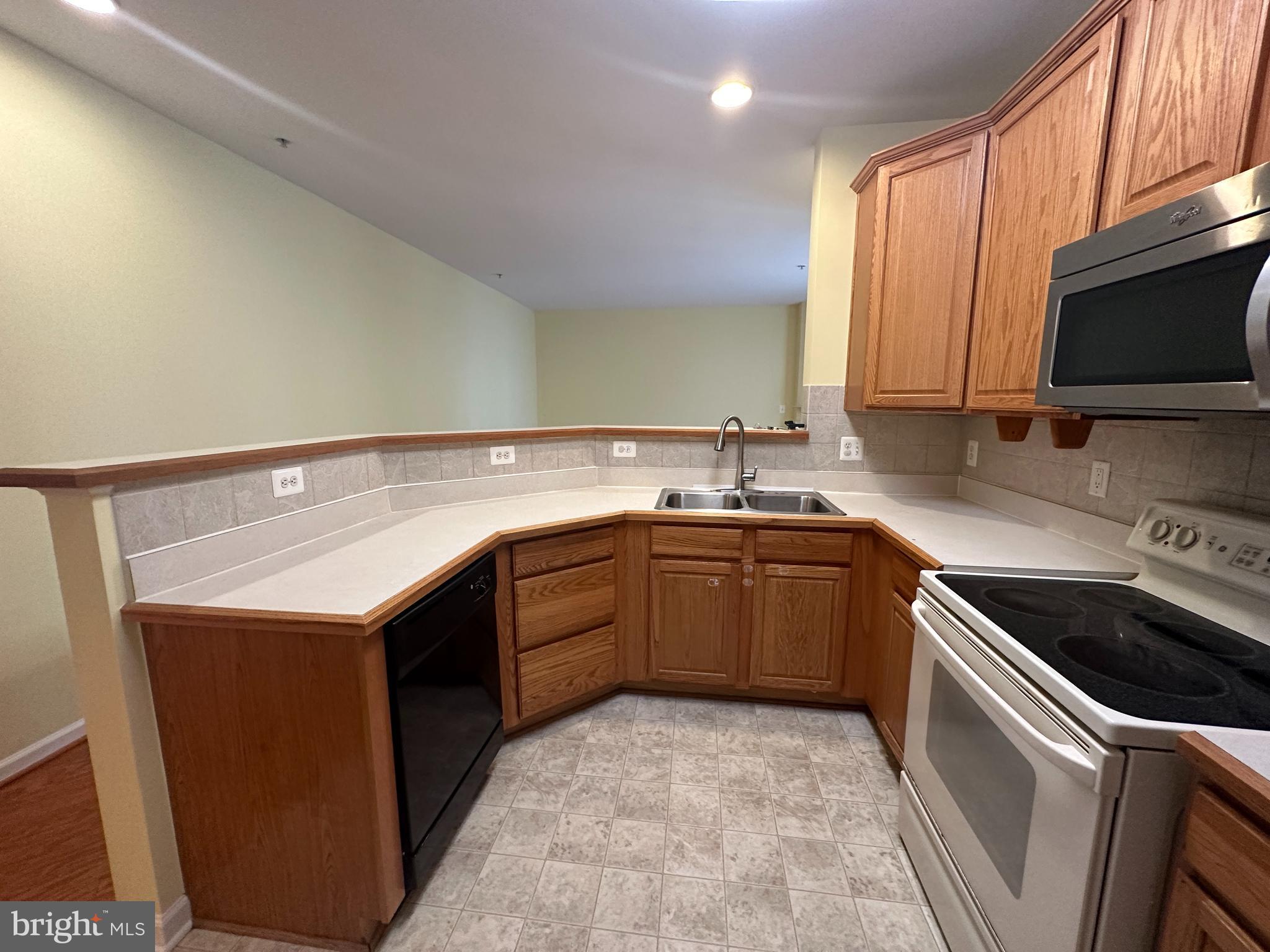 BELMONT GREENE - Residential Lease