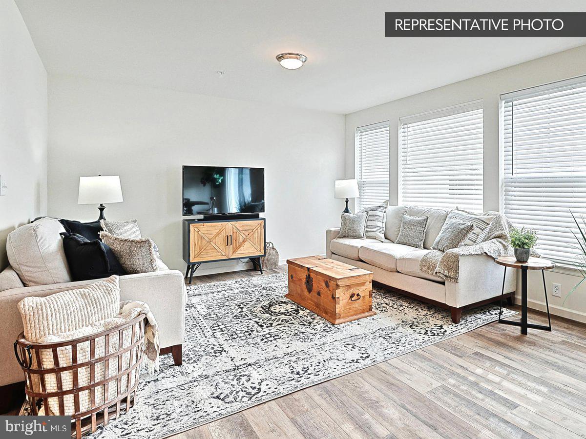 THE TOWNES AT HAMPDEN - Residential