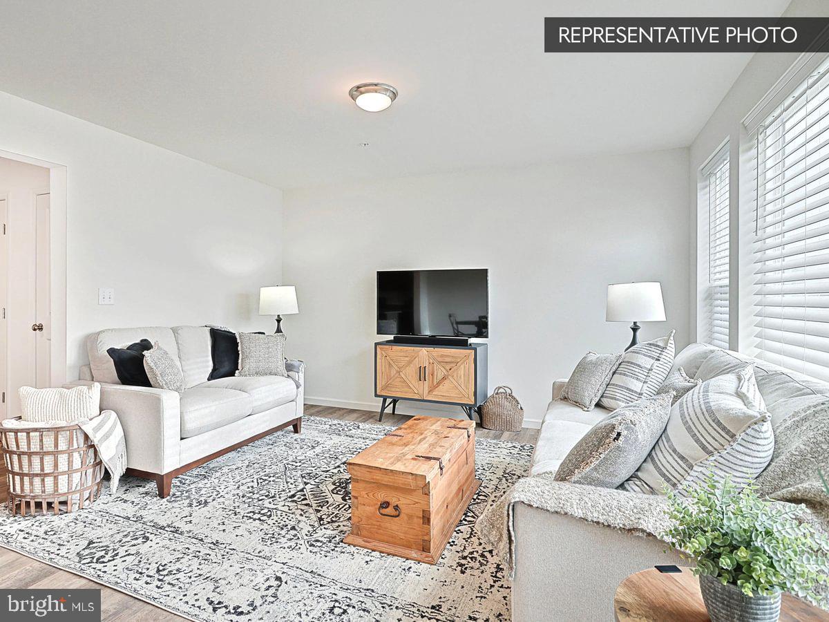 THE TOWNES AT HAMPDEN - Residential