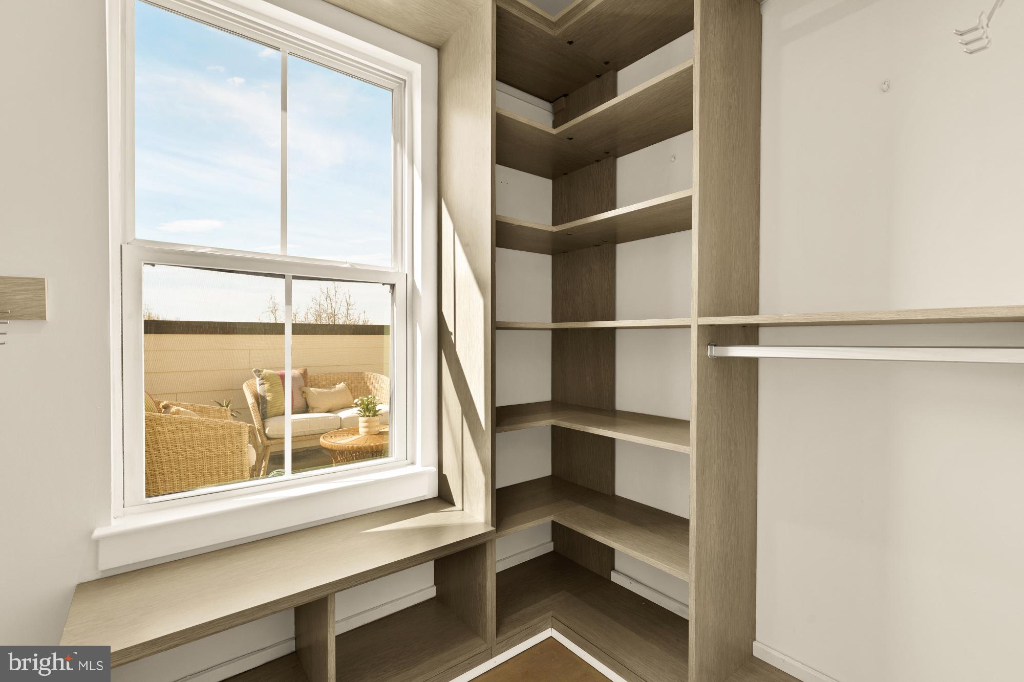 HYATTSVILLE - Residential