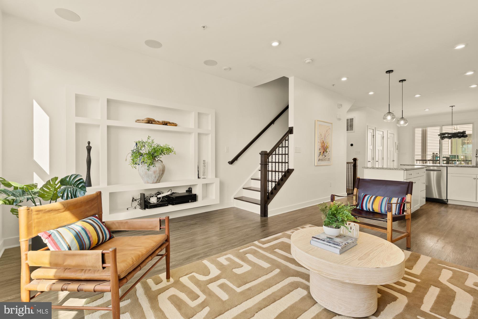 HYATTSVILLE - Residential