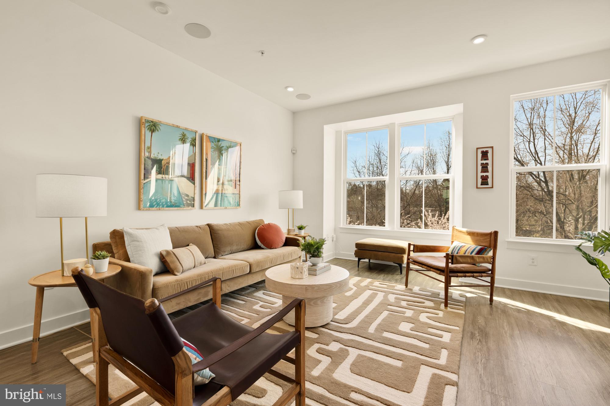 HYATTSVILLE - Residential